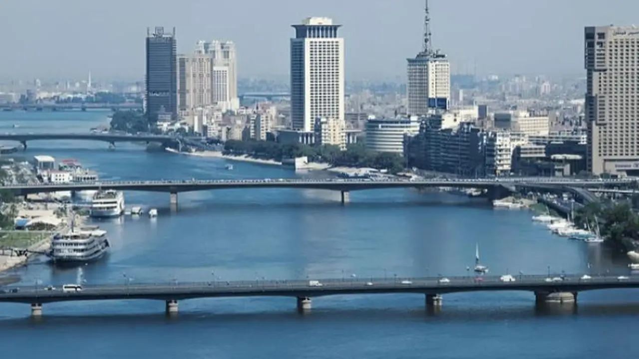 الأرصاد تتوقع طقساً مائلاً للدفء نهاراً وتكشف درجة الحرارة الصغرى في القاهرة